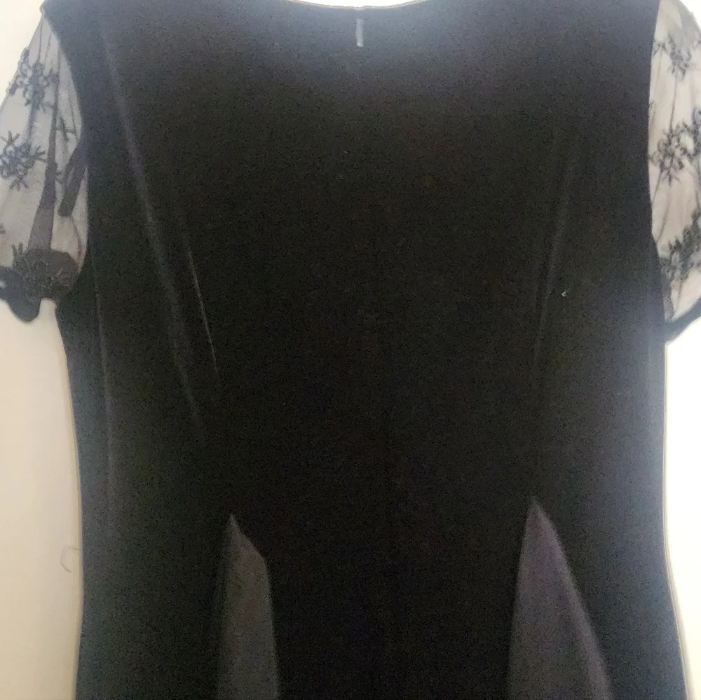 Robbie Bee Black Dress with Sheer Star Sleeves - Picture 6 of 6